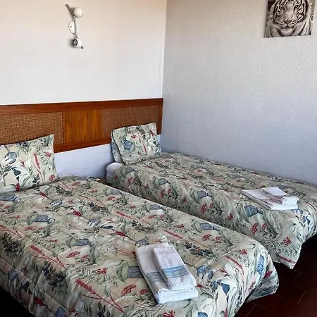 Apartamento 3 Castelos T1 Vista Mar